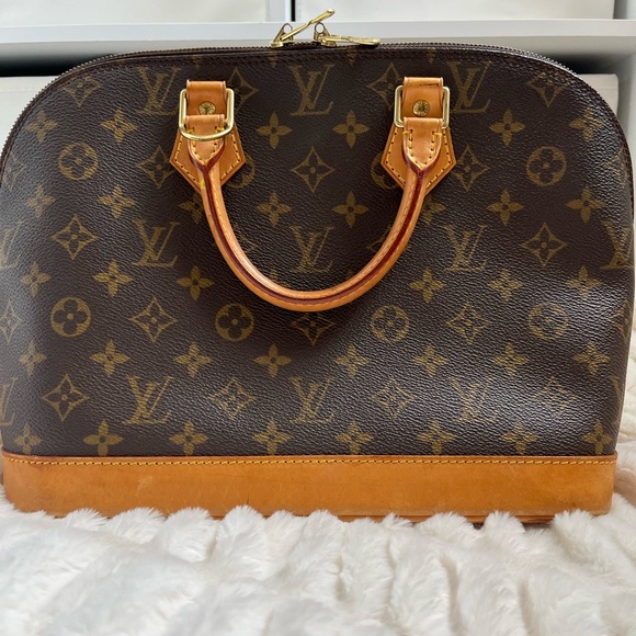 SOLD - Picture 3 of 16